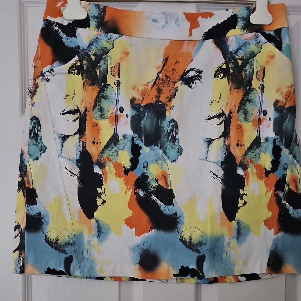 CHARLIE B Vibrant Artistic Mini Skirt